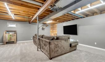 2302 Crystal Wood Dr, Arnold, MO 63010