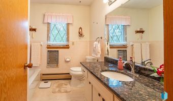 511 N Cherry Ave, Bridgewater, SD 57319