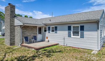 14 Larboard St, Beachwood, NJ 08722