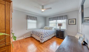 11 Hally Ln, Colchester, CT 06415