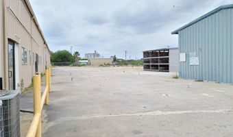117 Martin Luther Blvd, Alice, TX 78332
