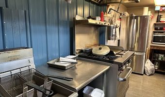 102 W State St, Ashley, IN 46705