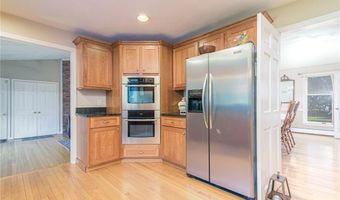 75 Hamilton Allenton Rd, North Kingstown, RI 02852