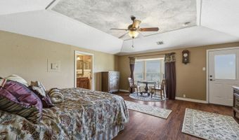 6730 E Loop 1604 S, Adkins, TX 78101