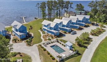 511 Neuse Village Rd # C5, Arapahoe, NC 28510