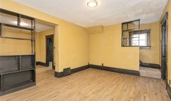 258 Oberlin Ct, Akron, OH 44311