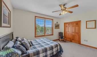 11 Loft Cir, Campton, NH 03223