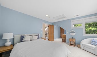 476 Baxter Neck Rd, Barnstable, MA 02630