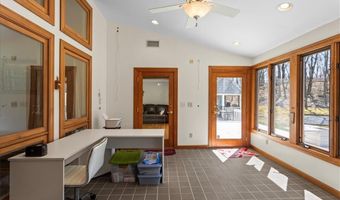 278 Tower Hill Rd, Cumberland, RI 02864