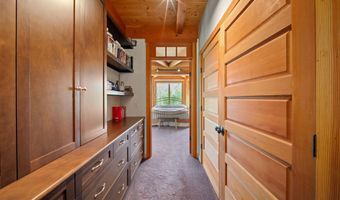 119 Moat View Dr, Albany, NH 03813