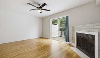 28 Armstrong Rd C15, Coventry, CT 06238