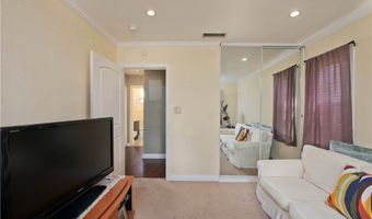 17561 Bullock St, Encino, CA 91316
