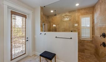 513 BAYVIEW Pl, Anna Maria, FL 34216