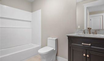 369 Huntinghouse Rd, Glocester, RI 02857