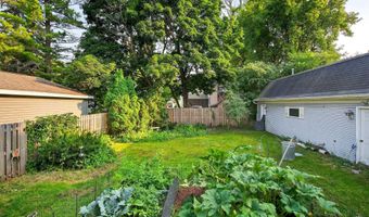 415 E SPRING St, Appleton, WI 54911