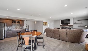 25018 Eagle Vista Dr, Adel, IA 50003