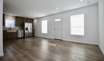 42 Silvermead Dr, Freehold, NJ 07728