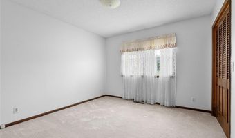 19701 163 St, Basehor, KS 66007