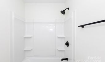 8356 Meadow Lakes Dr, Charlotte, NC 28210