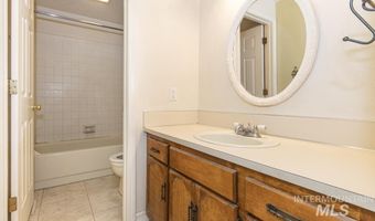 8211 W Cory Ct, Boise, ID 83704