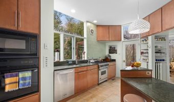 3411 33RD Pl NW, Washington, DC 20008