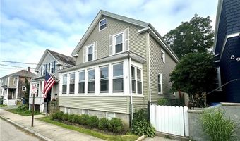 91 Van Zandt Ave, Newport, RI 02840