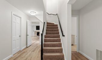 7009 LOCH LOMOND Dr, Bethesda, MD 20817