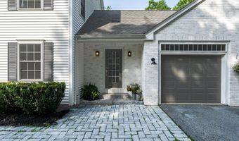 20 Babbidge Rd, Falmouth, ME 04105