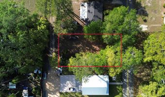 206 13th St, Apalachicola, FL 32320