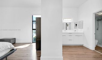 20505 E Country Club Dr 137, Aventura, FL 33180