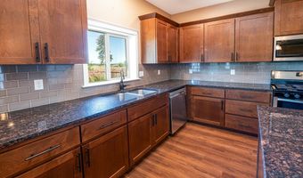 2000 NE SUMMIT Dr, Albany, OR 97321
