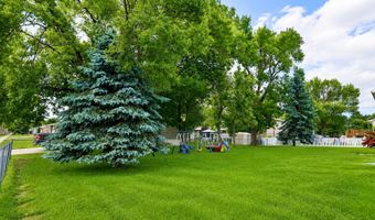 705 SW 13th Ave, Aberdeen, SD 57401