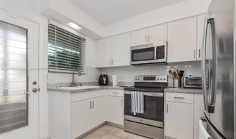 20 Park Dr 2, Bal Harbour, FL 33154