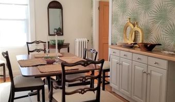 19 Stockholm St, Newport, RI 02840