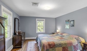 79 Cheever Cir, Andover, MA 01810