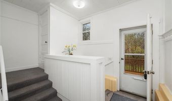 1737 Wampanoag Trl, Barrington, RI 02806