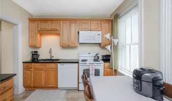 85 Mill St, Newport, RI 02840
