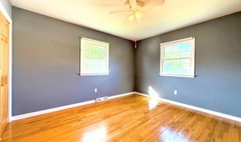 38 Grounds Pl, Albany, NY 12205