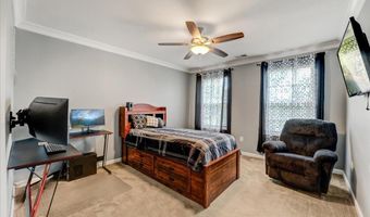 35 Gina Dr, Allentown, NJ 08501