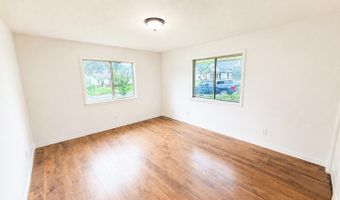 2421 Regency Dr, Biloxi, MS 39532