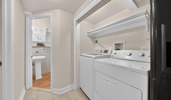 4705 22ND St N, Arlington, VA 22207
