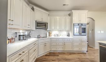 202 RIVERBEND Ln, Bath Springs, TN 38311