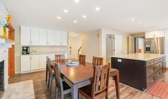 877 DORIS Dr, Arnold, MD 21012