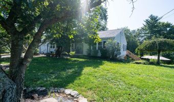 207 Donna Dr, Aurora, IN 47001