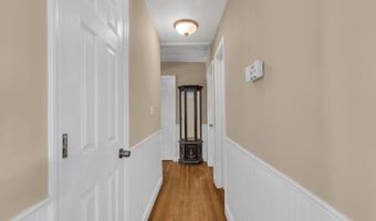 29 Pheasant Dr, Bayville, NJ 08721