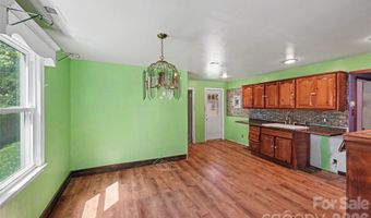 1212 Meadow Ln, Charlotte, NC 28205