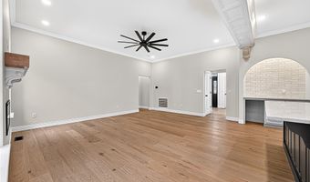 17 Sandhurst Dr, Bella Vista, AR 72714