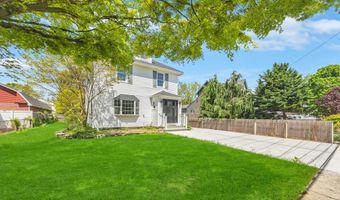 19 William St, Amityville, NY 11701