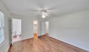 3104 Leggett Dr, Albany, GA 31721