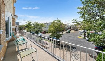 13 SCHUYLER Pl W, Bayonne, NJ 07002